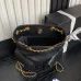 8Chanel Mochila, Piel de cordero efecto brillo y metal dorado #A49155