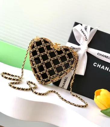 NIB 23S Chanel Caged Heart Minaudière Evening Clutch Bag Gold Black #A49201