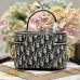 6The shape more refined  with makeup  adjustable shoulder straps  and hand-held Dior Bag small #A22900