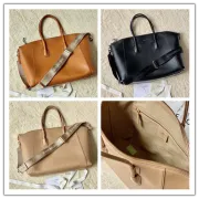 Givenchy Handbags Antigona sport #A49610