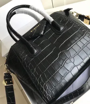 Givenchy Handbags Antigona tote #A49609