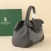 9Classic Goyard Handbag with Spacious Interior #A45673