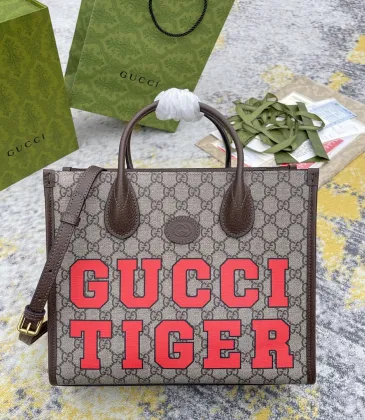 Gucci AAA #999924057