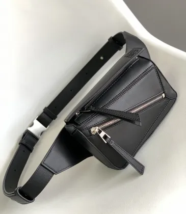 Loewe bag Small Puzzle bumbag in classic calfskin Black Size:18*12*7.5cm #A49113