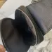 9Louis Vuitton Avenue Shoulder Bags #999931720