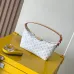 17Louis Vuitton Hills Pochette #A50832