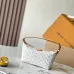 18Louis Vuitton Hills Pochette #A50832
