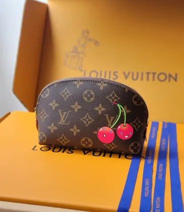Louis Vuitton Leather Makeup Bags #A52105