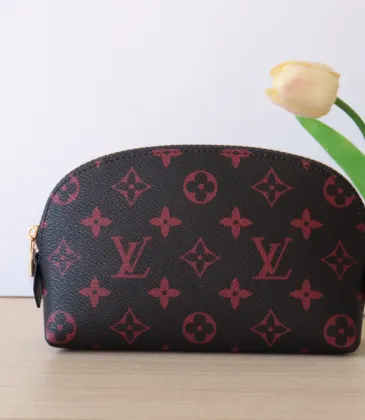 Louis Vuitton Leather Makeup Bags #A52106