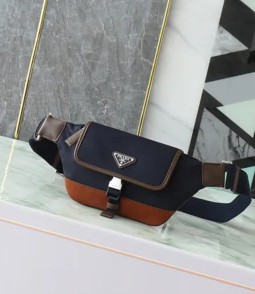 Prada Messenger bag Size:18x15x5cm #A48382
