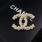 Chanel brooches #9127620