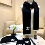 Chanel Hats, gloves, scarves #99899549