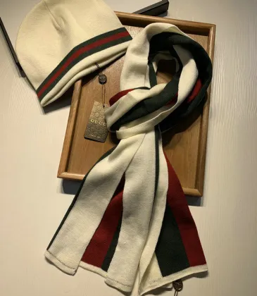 Gucci Wool knitted Scarf and cap #999909609