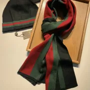 Gucci Wool knitted Scarf and cap #999909610