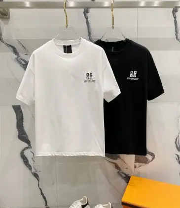 Givenchy T-shirts for MEN Black/White #A47179