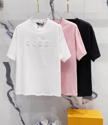 Gucci T-shirts for Men' t-shirts Three-dimensional logo  Black/White/Pink #A46828