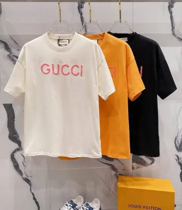 Gucci T-shirts for Men' t-shirts pink logo #A46803