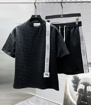 Dior tracksuits for Dior Short Tracksuits for men #A49079