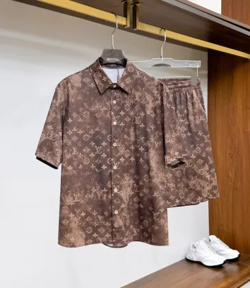 Louis Vuitton tracksuits for Louis Vuitton short tracksuits for men #A45857