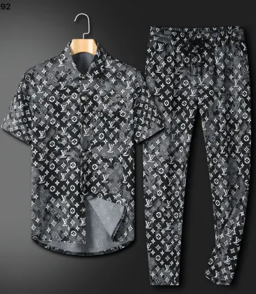 Louis Vuitton tracksuits for Louis Vuitton short tracksuits for men #A48885