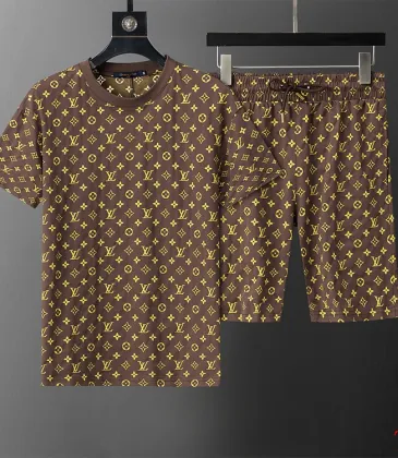 Louis Vuitton tracksuits for Louis Vuitton short tracksuits for men #A49646