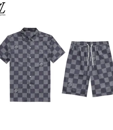 Louis Vuitton tracksuits for Louis Vuitton short tracksuits for men #A50002