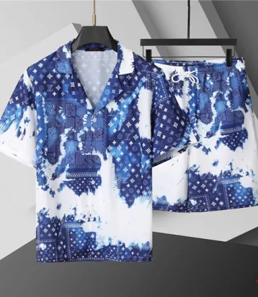 Louis Vuitton tracksuits for Louis Vuitton short tracksuits for men #A51298