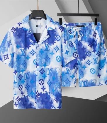 Louis Vuitton tracksuits for Louis Vuitton short tracksuits for men #A51863