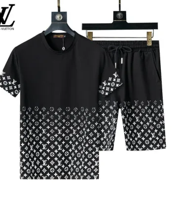 Louis Vuitton tracksuits for Louis Vuitton short tracksuits for men #A51954