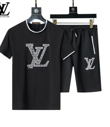 Louis Vuitton tracksuits for Louis Vuitton short tracksuits for men #A51959