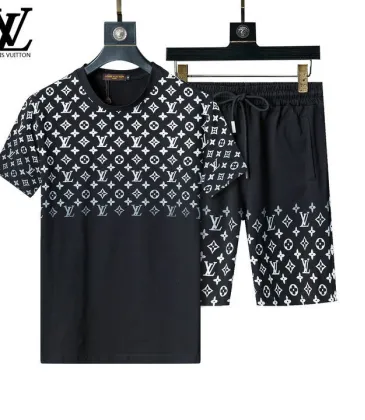 Louis Vuitton tracksuits for Louis Vuitton short tracksuits for men #A51960