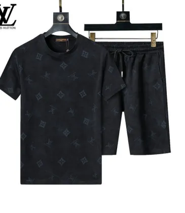 Louis Vuitton tracksuits for Louis Vuitton short tracksuits for men #A51962