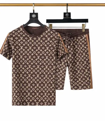 Louis Vuitton tracksuits for Louis Vuitton short tracksuits for men #A51965