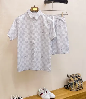 Louis Vuitton tracksuits for Louis Vuitton short tracksuits for men #A52235