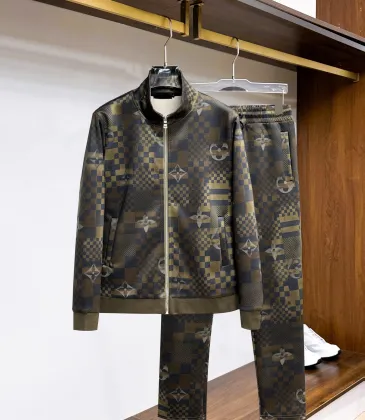 Louis Vuitton tracksuits for Men long tracksuits #A44972