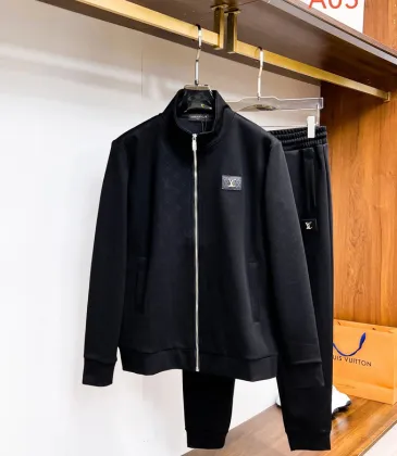 Louis Vuitton tracksuits for Men long tracksuits #A51420