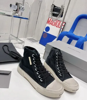 Balenciaga shoes for Balenciaga Unisex Shoes #999923912