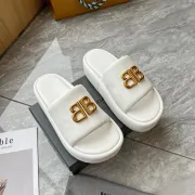 Balenciaga shoes for Women's Balenciaga Slippers #A35257
