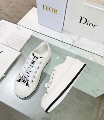 Dior Shoes for Women's Sneakers #999934587