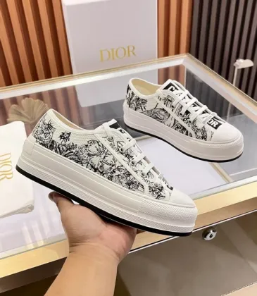 Dior Shoes for Women's Sneakers #A49493