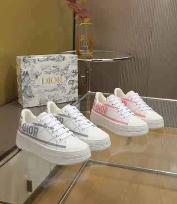 Dior Shoes for Women's Sneakers #A49581