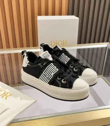 Dior Shoes for Women's Sneakers #A50485