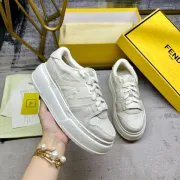 Fendi shoes for Women's Fendi Sneakers #A39378