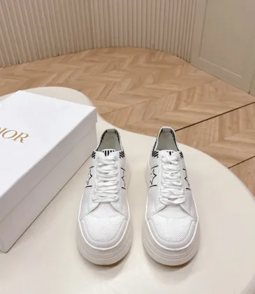 Fendi shoes for Women's Fendi Sneakers Black/White #A49599