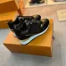 4Louis Vuitton Shoes for Louis Vuitton Unisex Shoes #A30784
