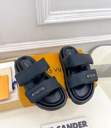 Louis Vuitton Shoes for Louis Vuitton Unisex Shoes Pool Pillow Black #A48714