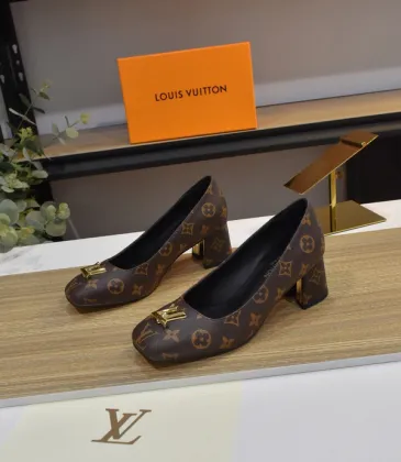 Louis Vuitton Shoes for Women's Louis Vuitton Sandals #A50536